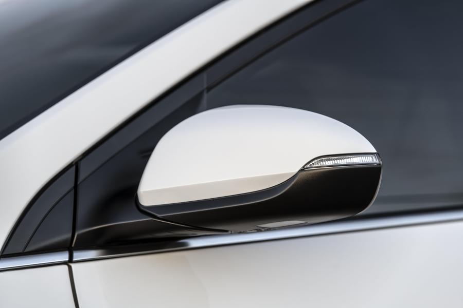Детали экстерьера Hyundai IONIQ electric (AE) 2019 года  (NA) (фото 29 из 40)